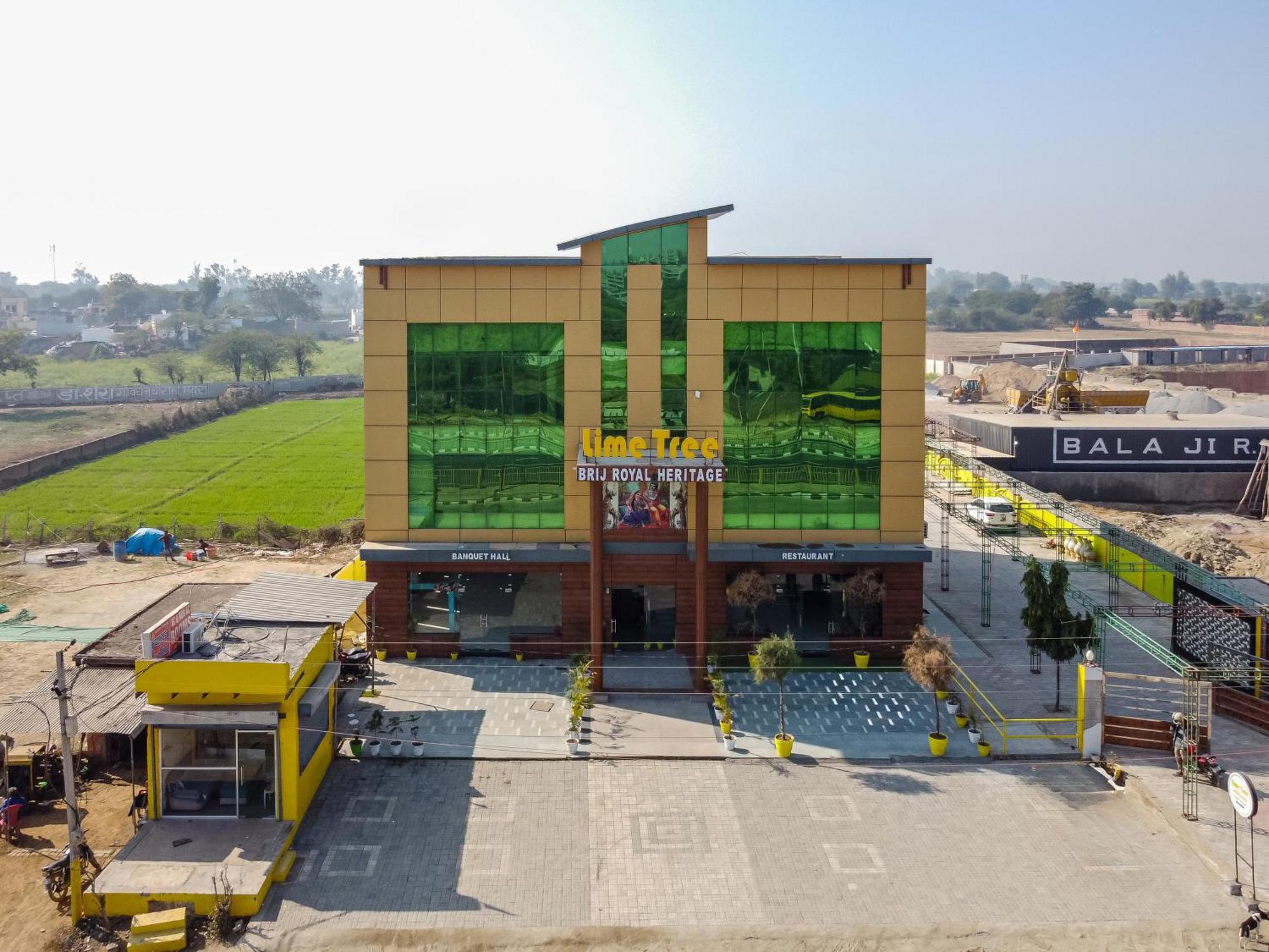 Lime Tree Hotel And Banquet Vrindavan Vrindāvan Exterior foto