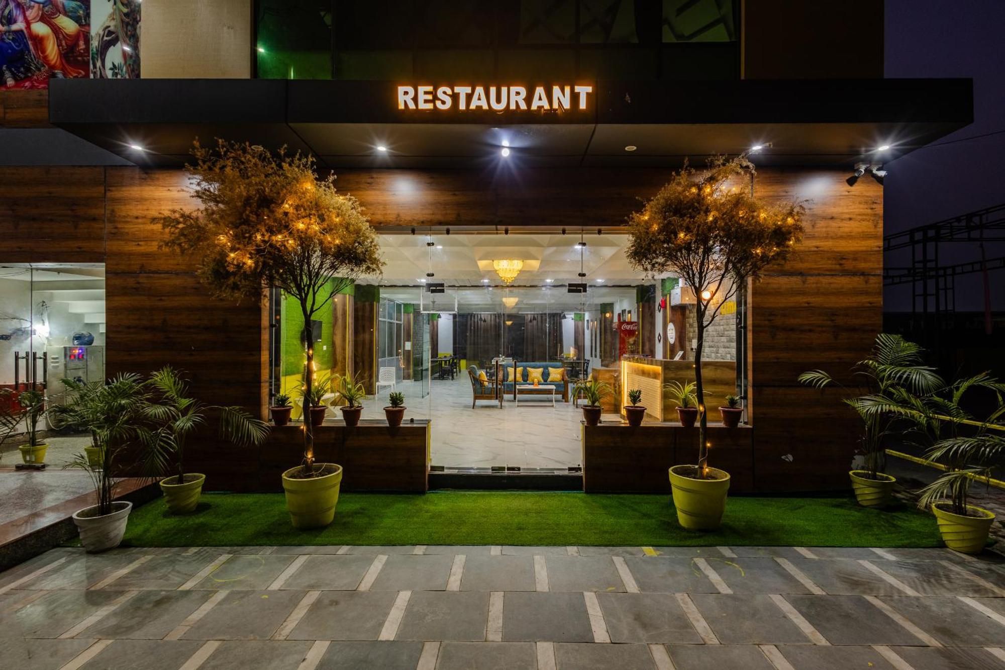 Lime Tree Hotel And Banquet Vrindavan Vrindāvan Exterior foto